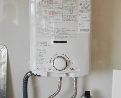 大阪府箕面市K様 PH-5FV パロマ製先止式小型湯沸器の新規取付工事の