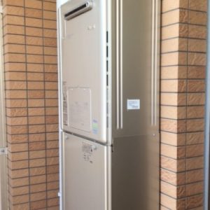 大阪府吹田市T様 RVD-E2405AW2-3(A) リンナイ製エコジョーズ・ガス給湯暖房機への取替交換工事
