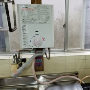 大阪府東大阪市 ノーリツ 小型湯沸し器 取替交換工事