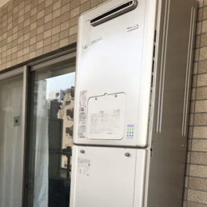 東京都新宿区 リンナイ 給湯暖房機 取替交換工事